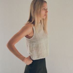 Han Starnes gray striped top